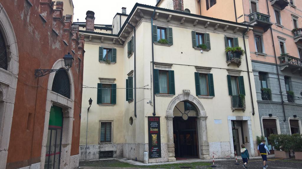 Casa Ferrari Appartamento Verona Sanificato Ozono Exterior photo