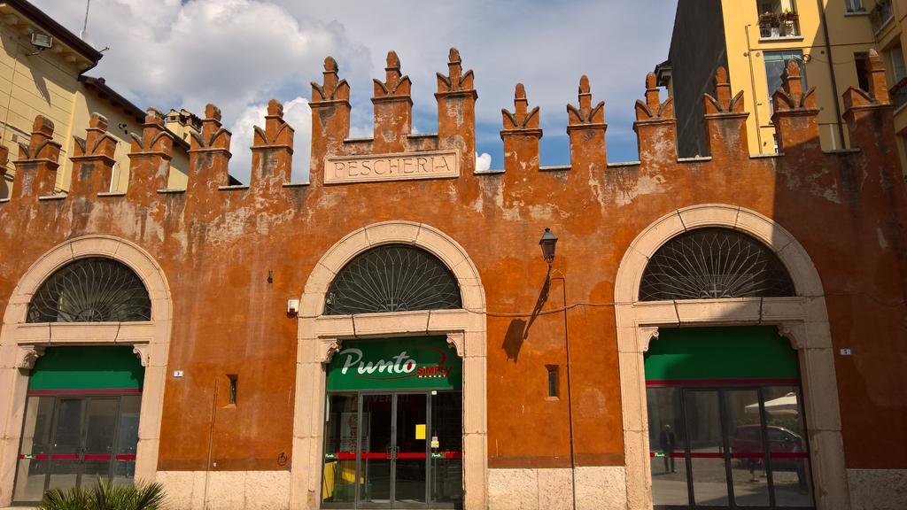 Casa Ferrari Appartamento Verona Sanificato Ozono Exterior photo